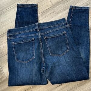 Size 8P / 29 Banana Republic Skinny Blue Jeans